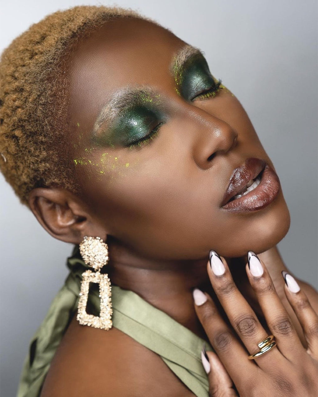 Ashunta Sheriff Beauty UV Vegan Mascara